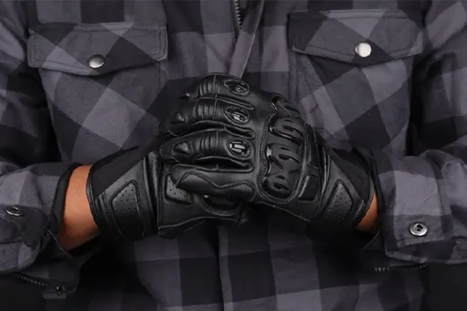 Motorcycle gloves sample making